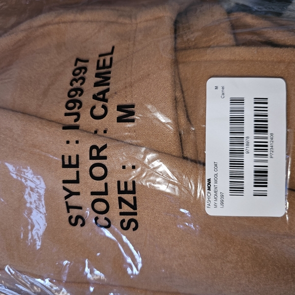 Double-Breasted Tan Peacoat - Picture 4 of 4